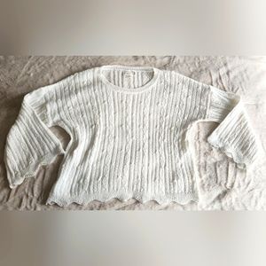 NWOT Love Riche white lightweight sweater size Medium